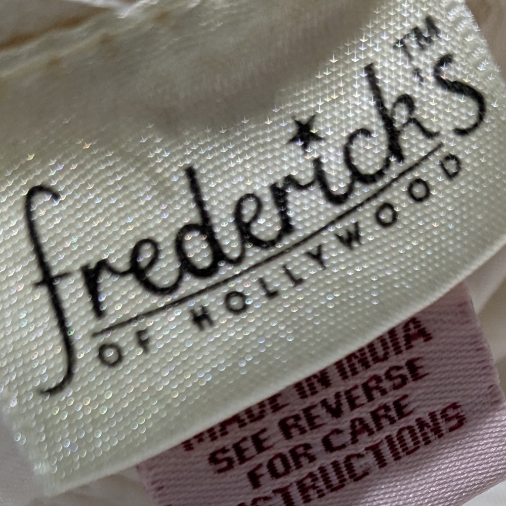 Vintage Frederick's Of Hollywood Tiered Lace Slip Skirt XS Ivory - Picture 15 of 16